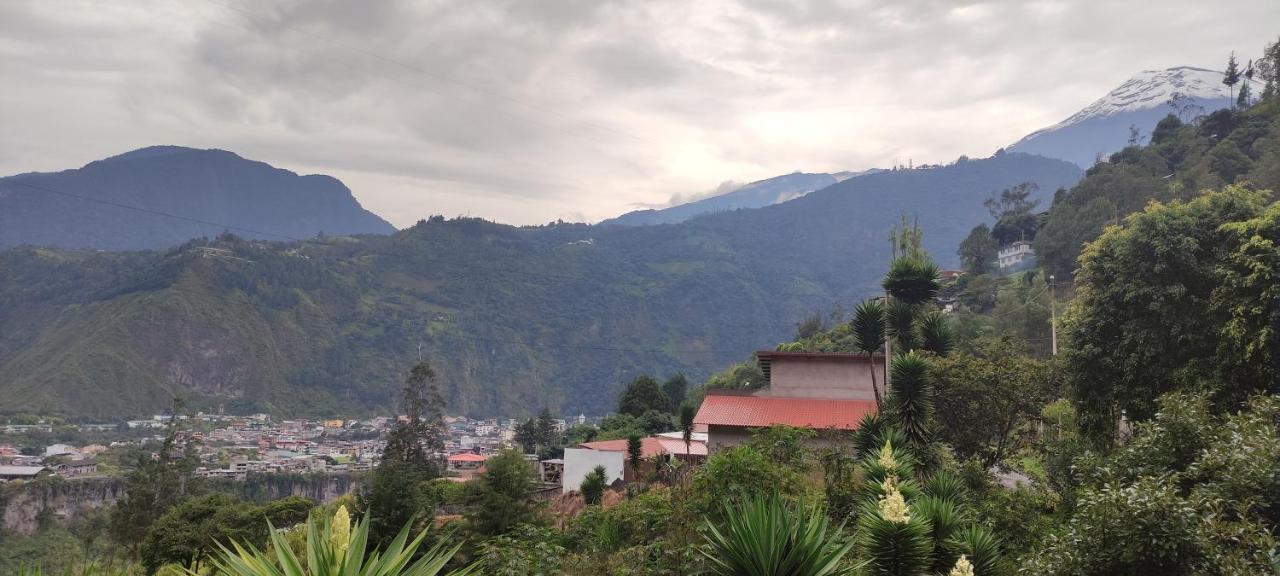 "Casa Verde" En Banos De Agua Santa Con Vista Al Volcan Tungurahua ภายนอก รูปภาพ