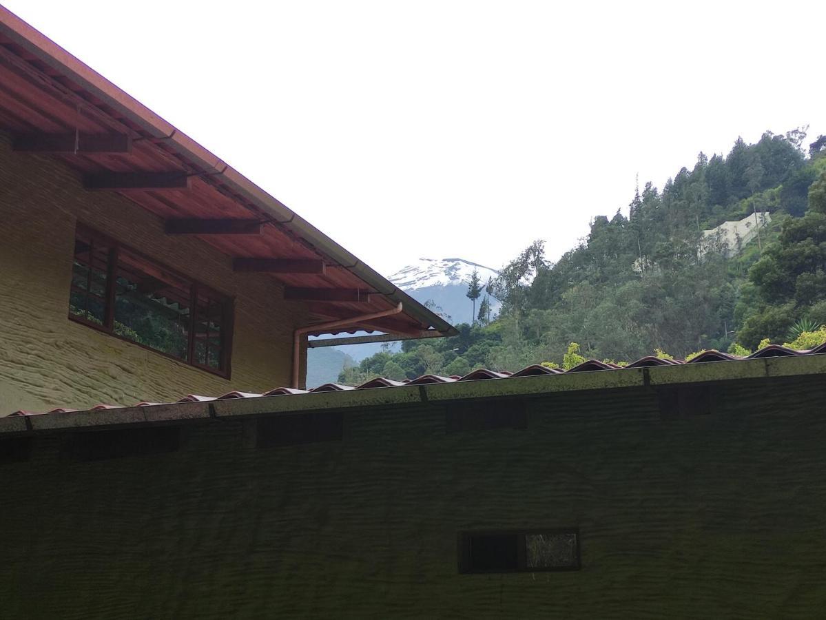 "Casa Verde" En Banos De Agua Santa Con Vista Al Volcan Tungurahua ภายนอก รูปภาพ